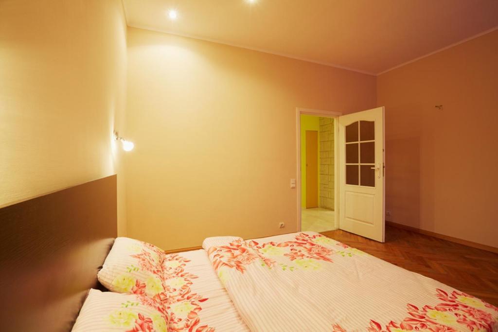 Stay Lviv Apartments Номер фото